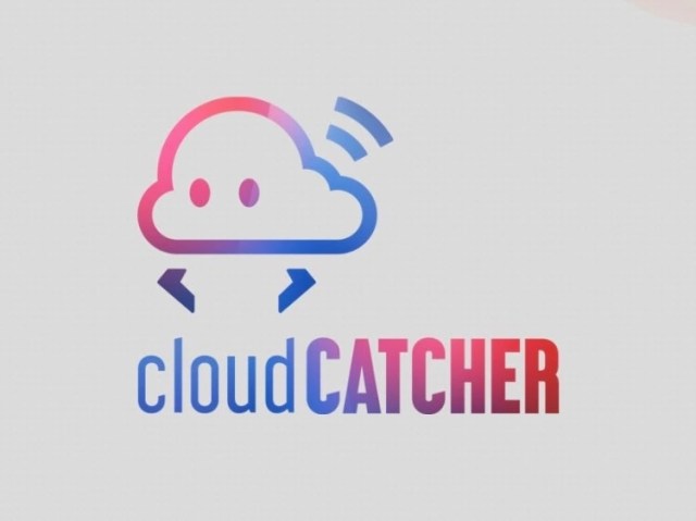 Cloud Catcher は本物の日本製クレーンゲームで、携帯電話から本物の賞品を手に入れることができます