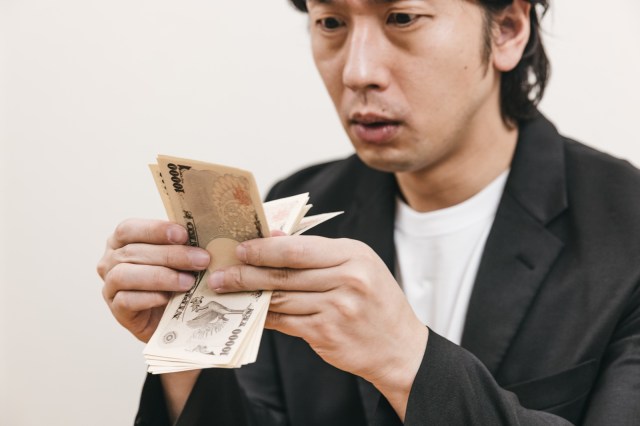 Tottori art museum spends nearly 300 million yen on cardboard box art, gets mixed reactions