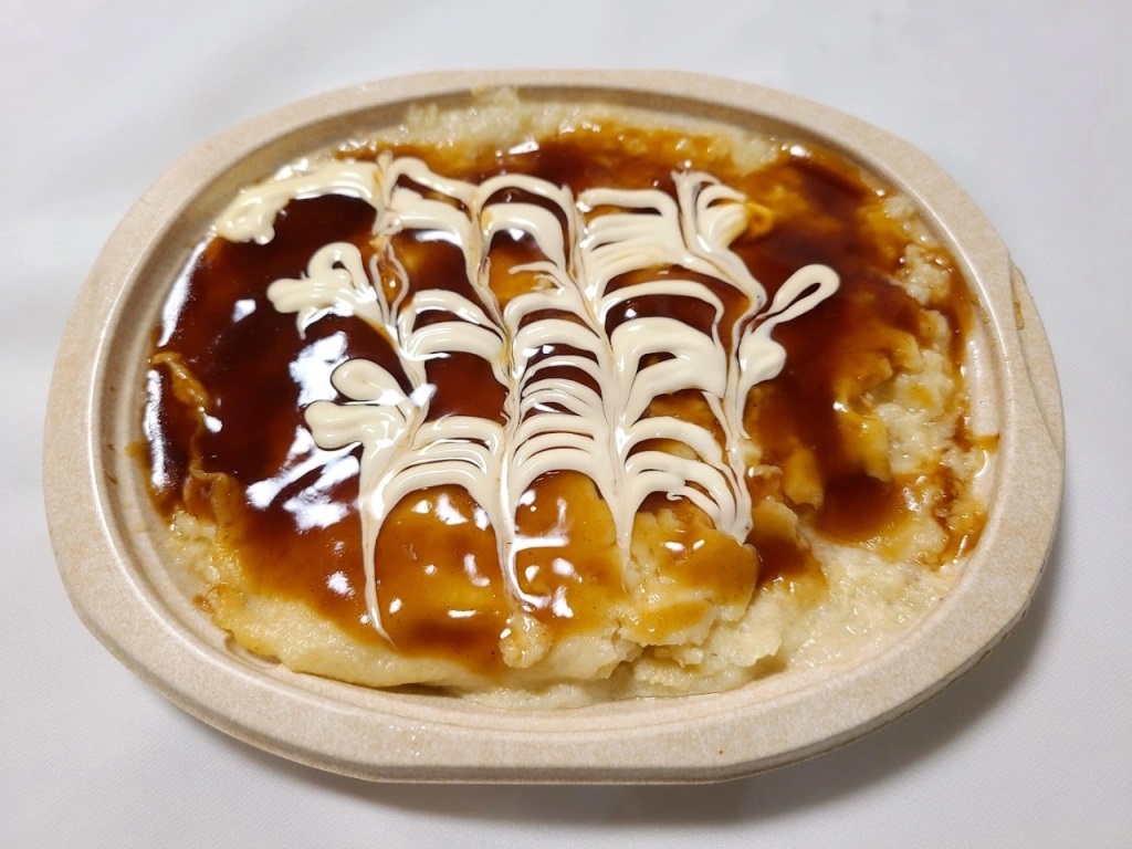 The Fuwatoro Yamaimo Teppan just might be 7-Eleven Japan's dish of