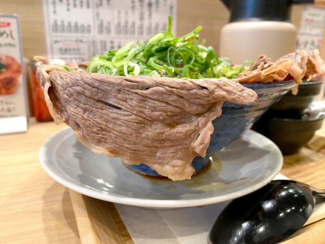 Our reporter gets stuck into some ‘Meat Curtain’ beef sukiyaki in Tokyo