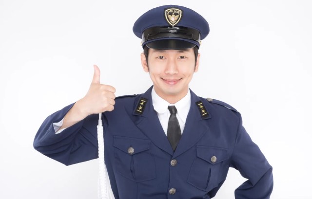 Japanese police in Oita no longer banned from shopping at convenience stores while in uniform