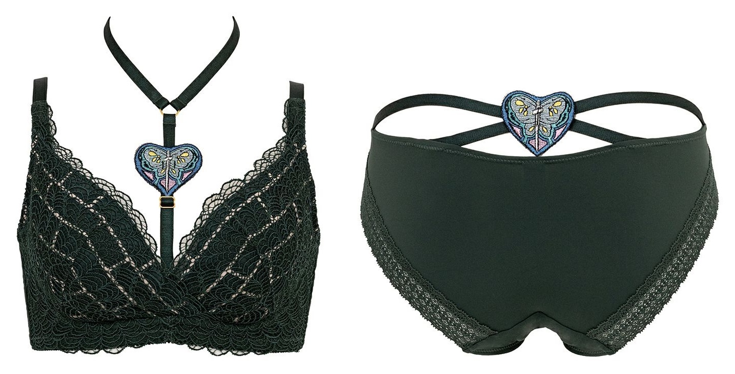 This bra and pantie set is a JoJo s reference Photos