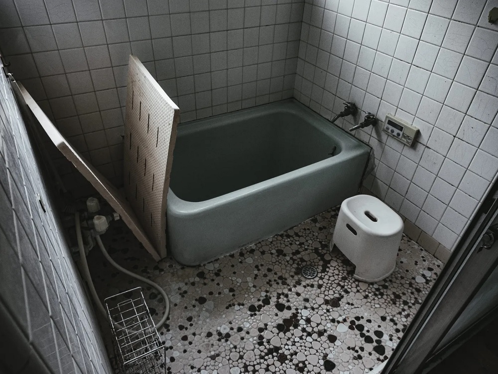 Apartments with no bath or shower rising in popularity among young ...