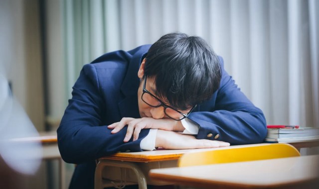 Student in Japan misses week of class after school won’t let him wear sweatshirt on snowy day