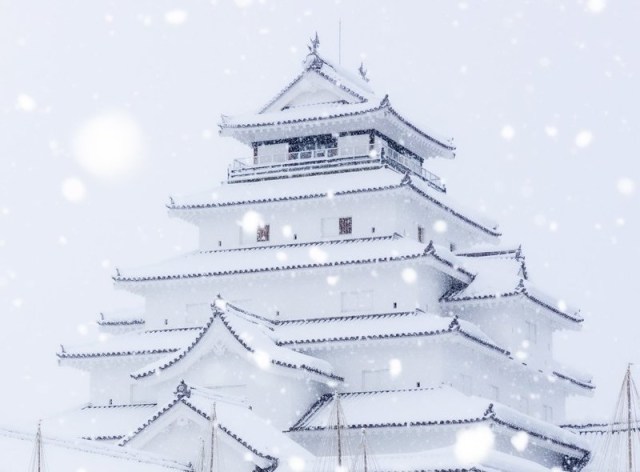 Often-overlooked castle in Japan looks so beautiful in the snow that we can’t take our eyes off it