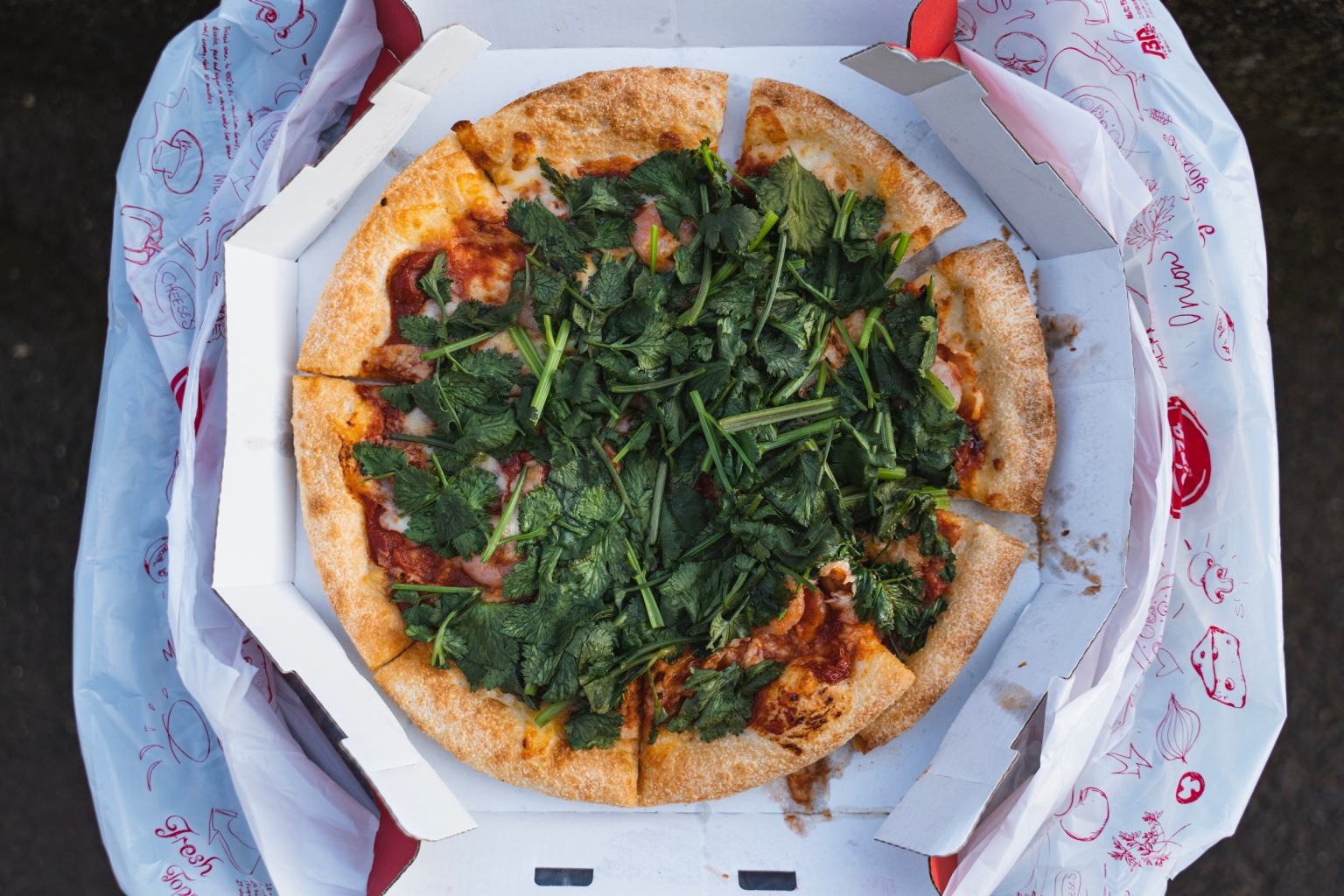 Does Pizza Hut Japan’s new “Too Much Coriander Pizza” really contain