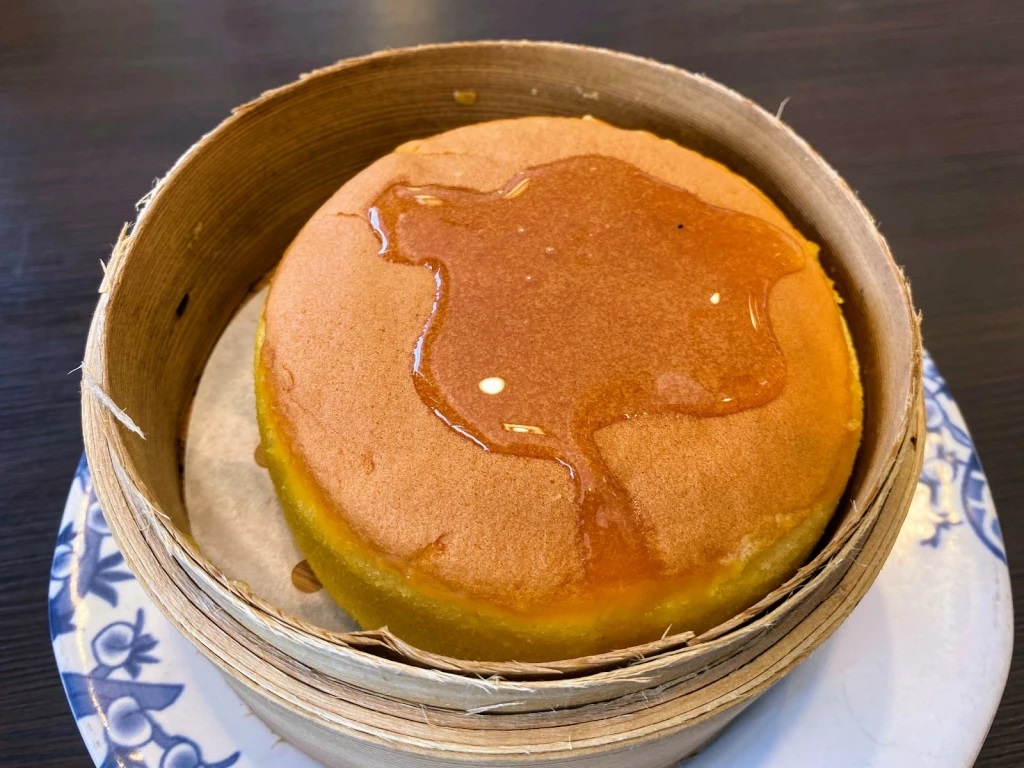 tasting-trending-taiwanese-castella-at-a-chinese-chain-restaurant-in