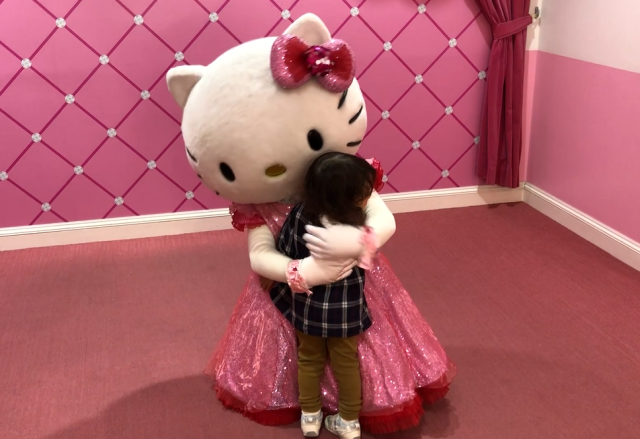 Universal Studios Japan lifts ban on hugging, high-fiving mascots