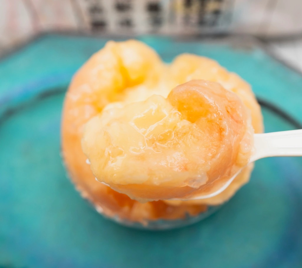 Trying the peach custard treat in Japan that got over 20 thousand likes in a week LaptrinhX / News