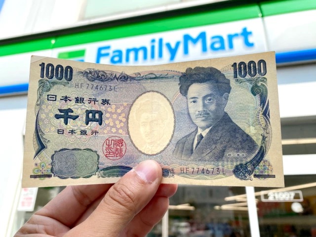 Japan super budget dining – What’s the best way to spend 1,000 yen at Family Mart?