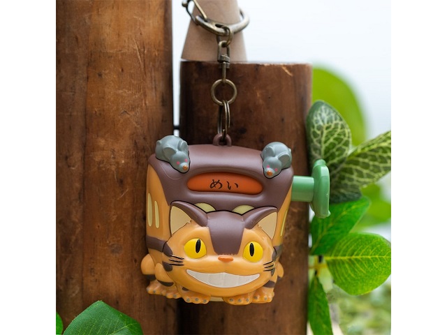 Ghibli Catbus keychain with rotating destination marker will make Totoro fans’ heads spin【Photos】