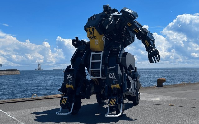 Real-life pilotable anime-style robots now on sale in Japan【Video】