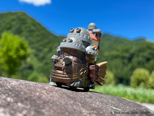 Howl’s Moving Castle is now a die-cast car in Studio Ghibli anime toy line, and Calcifer too!【Pics】