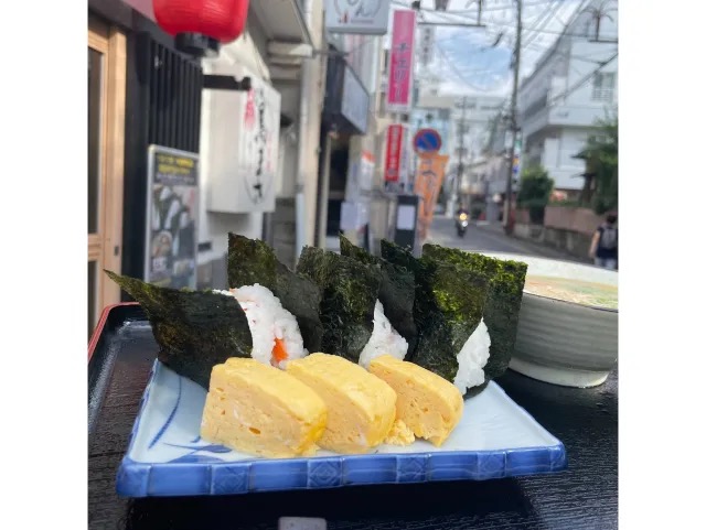 Former sushi chef serves onigiri rice balls for breakfast at new morning restaurant in Japan