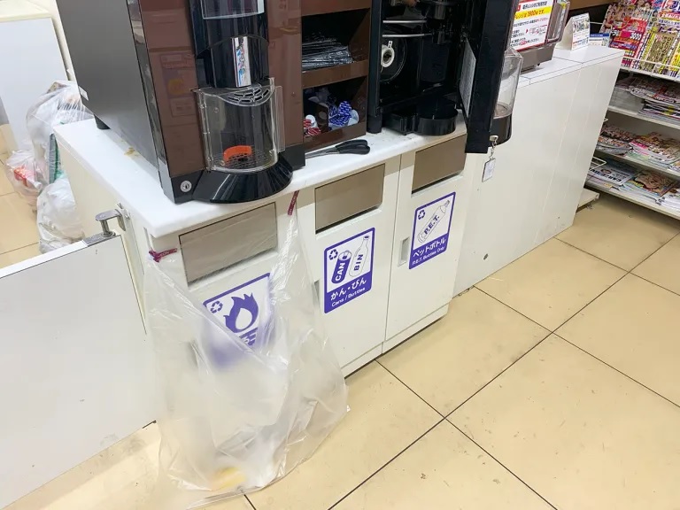 “Japan needs more public trash cans!” Our Japanese reporter