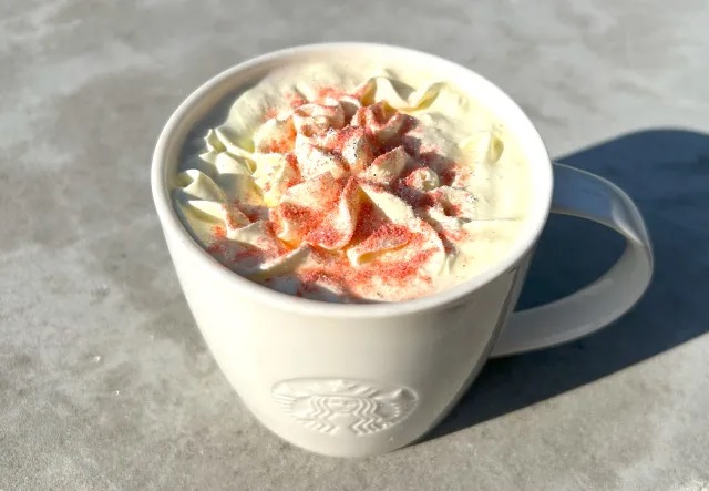 https://soranews24.com/wp-content/uploads/sites/3/2023/11/Starbucks-Japan-Christmas-Frappuccino-2023-holiday-season-festive-limited-edition-exclusive-drink-taste-review-photos-4.jpg?w=640