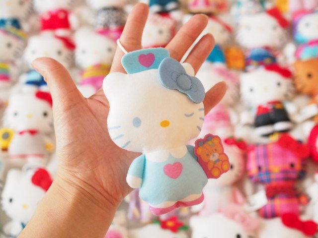 We get our paws on all 50 Hello Kitty Happy Meal toys at