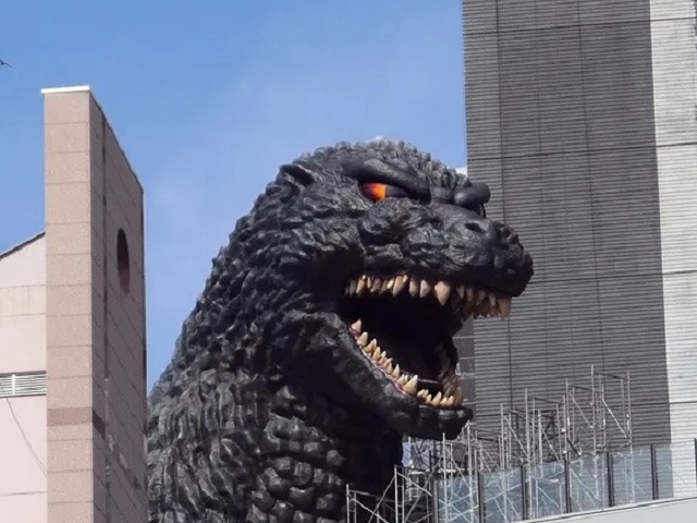 Godzilla suit actor passes away, carried the series though the Heisei era