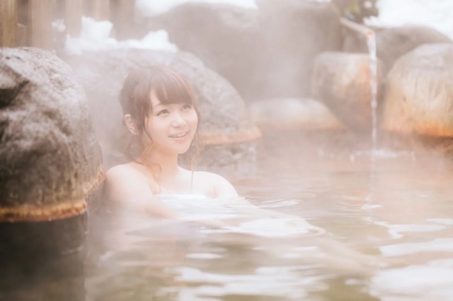 Japanese study finds link between taking frequent baths and happiness, may not tell whole story