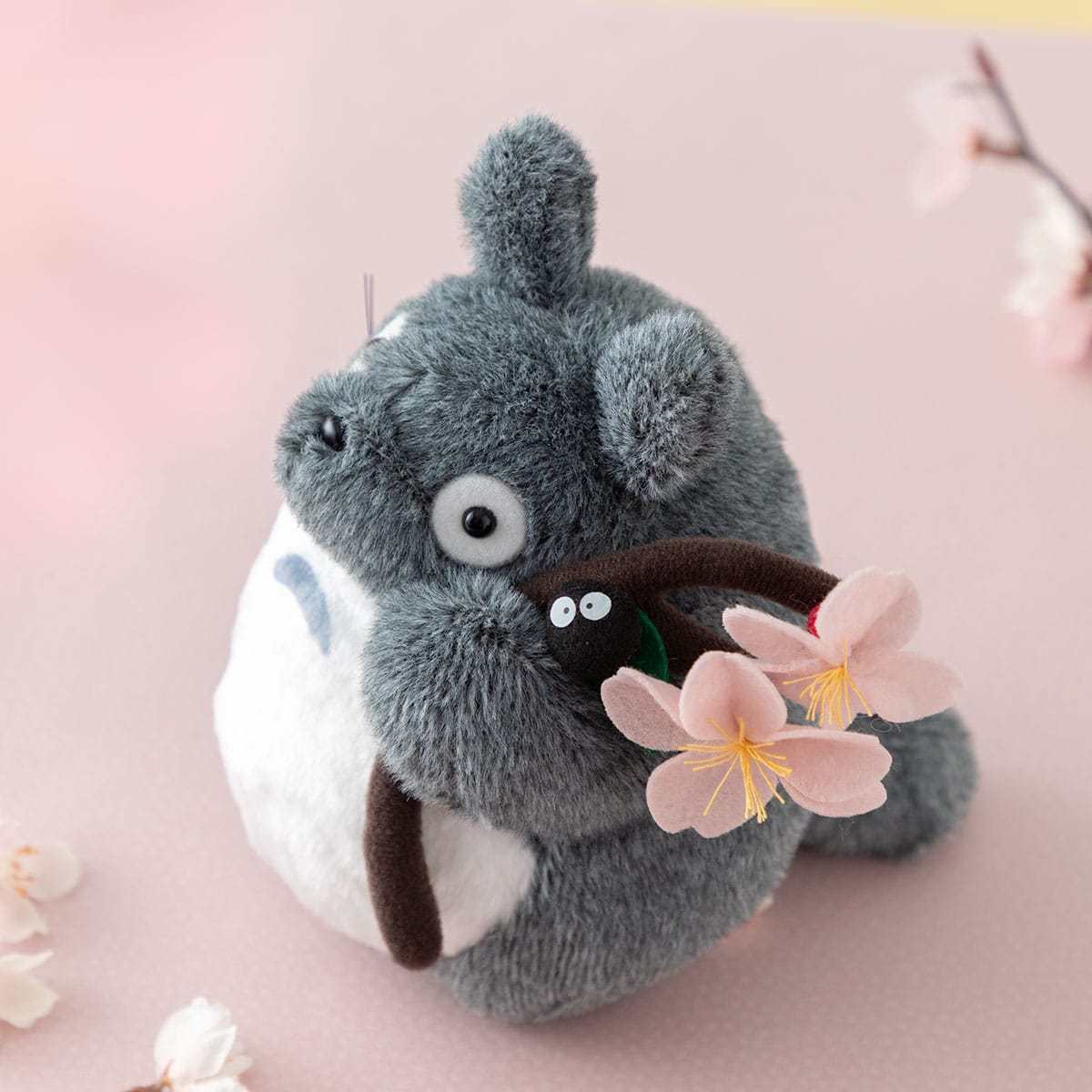 Totoro Roses Totoro sakura goods capture the beauty of Studio Ghibli cherry blossoms ...