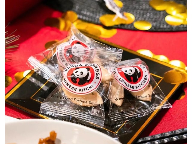 Fortune cookies come to Japan via Panda Express