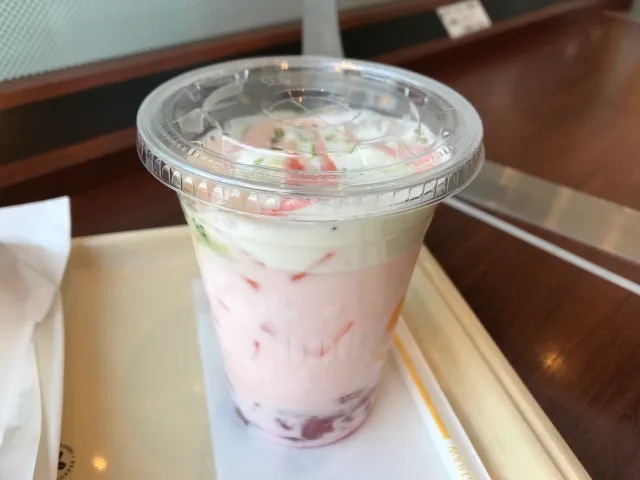 We try a sakura drink from a Japanese coffeehouse chain that isn’t ...