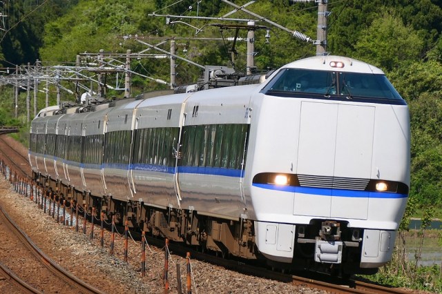 Foreign passenger shoves conductor on one of the last full runs for Japan’s Thunderbird train