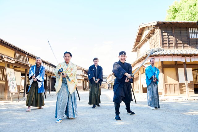 Fight like a ninja in a samurai town, with sword-fighting experience at Kyoto Toei movie studio park
