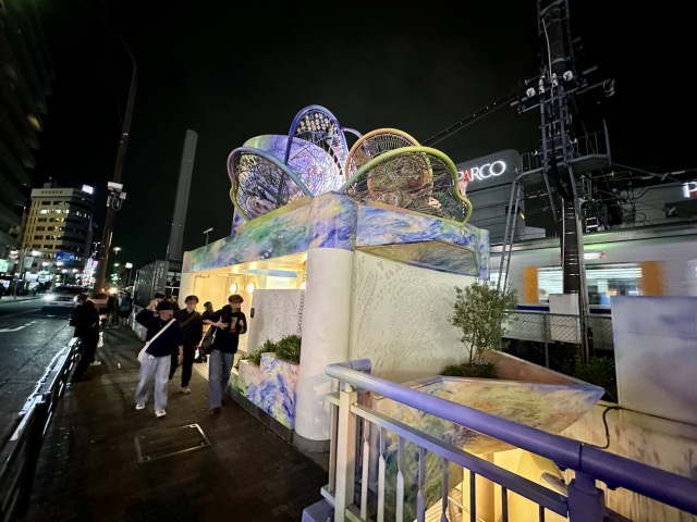 Japanese public toilet becomes a tourist attraction in Tokyo