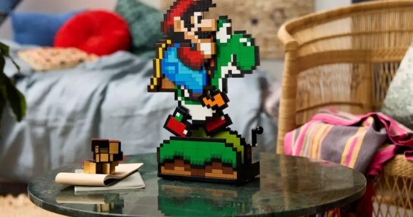 New Nintendo Lego kit is a beautiful piece of moving pixel art of Mario ...