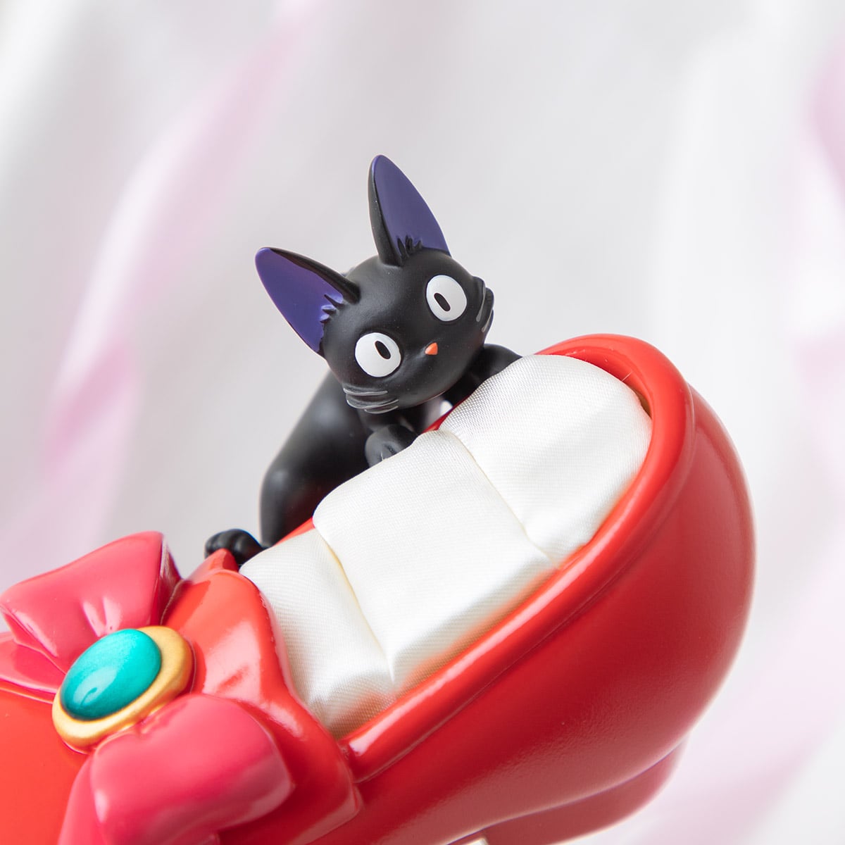 Officially Licensed Studio Ghibli Cat In Carrier Keychain Studio