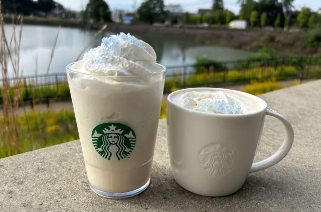 Does Starbucks Japan's new holiday Frappuccino really taste like a