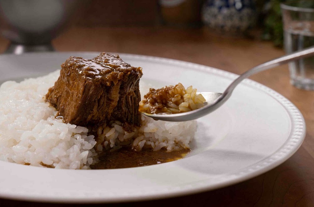 Akihabara curry restaurant files for bankruptcy after 50 years.