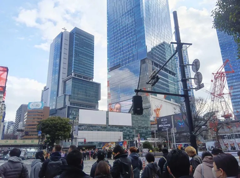 Shibuya's iconic meeting statue displaced due to redevelopment.