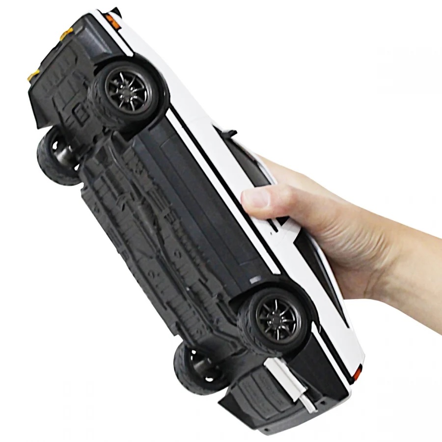 Initial D wet wipe cases and bento boxes drift into Japan