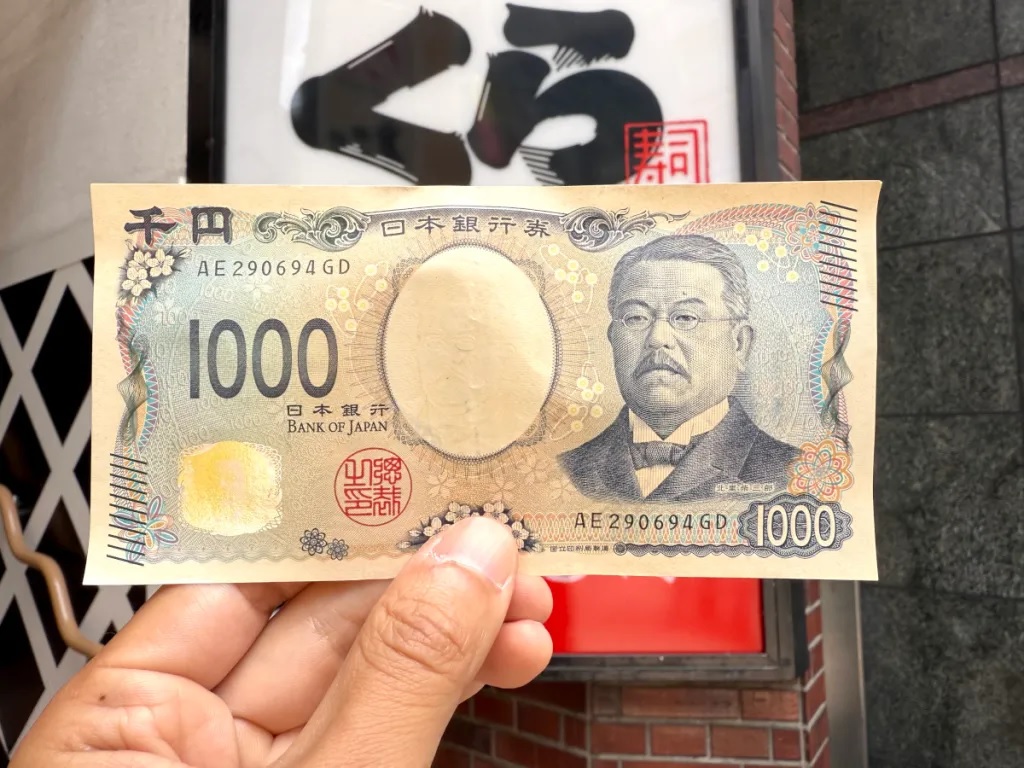 What’s the best way to spend 1,000 yen at Kura Sushi?【Japan Super Budget Dining】