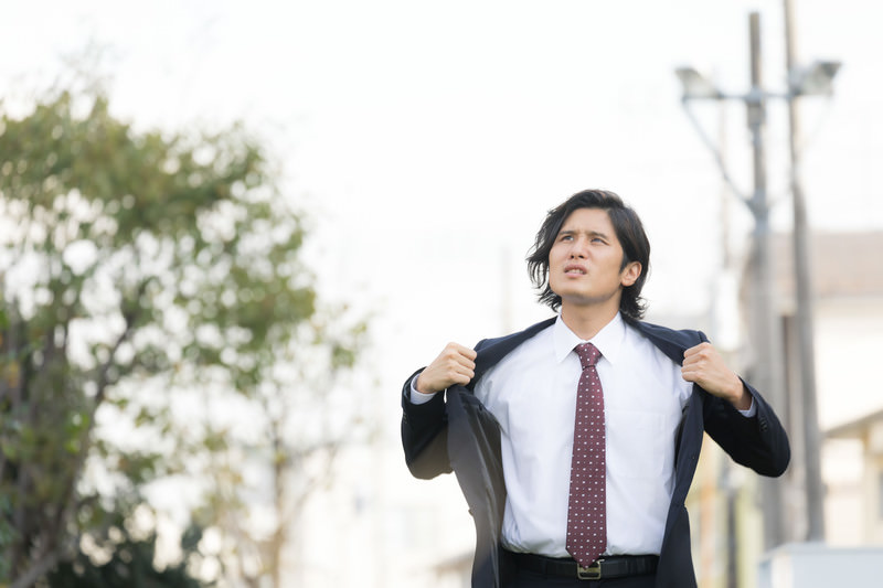 Man dressed suspiciously warm for Japanese summer chased by helicopter and arrested for fraud