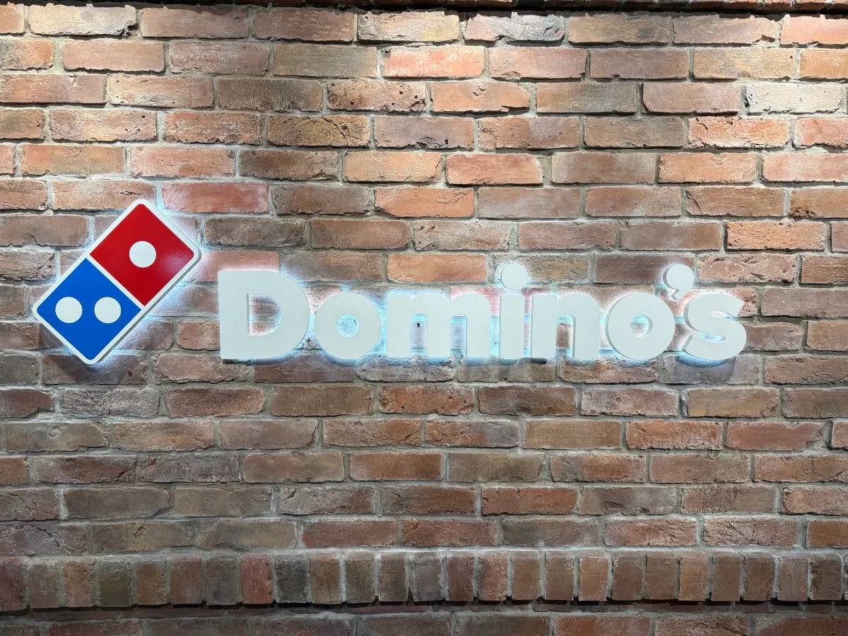 Domino's releases new “Crispizzaburger” in Japan | SoraNews24