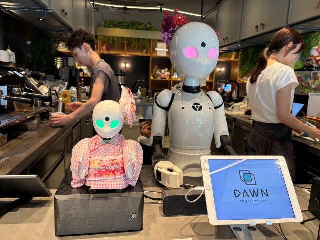Tokyo cafe staffed by robots piloted by paralyzed and otherwise housebound people Tokyo cafe staffed by robots piloted by paralyzed and otherwise housebound people