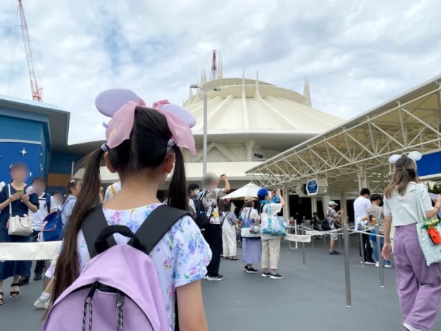 Tokyo Disney Resort’s low park attendance continues amid extreme heat