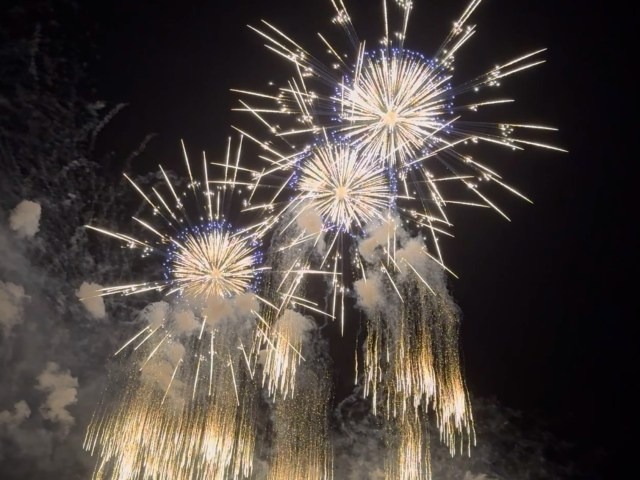 Braving a Japanese national fireworks competition with 10x more people ...