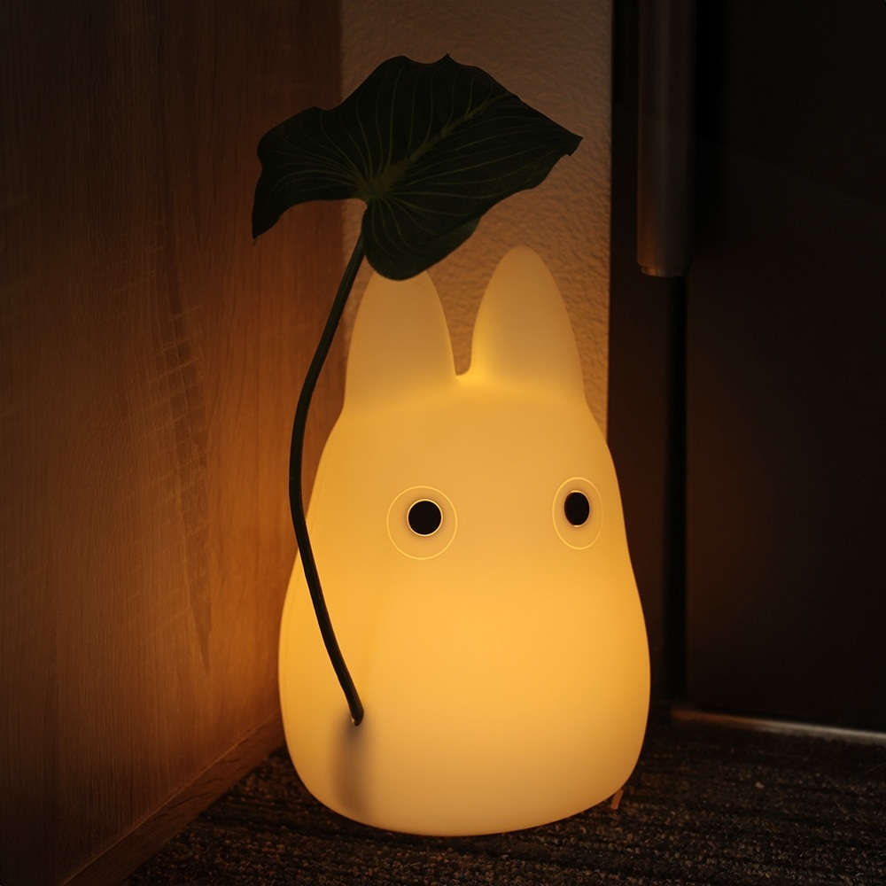 Adorable Totoro lamp is here to make us ooh, aah, and learn what