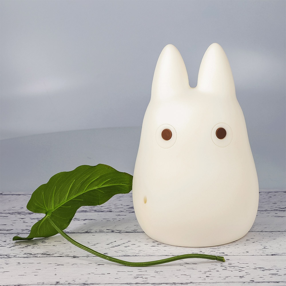 Adorable Totoro lamp is here to make us ooh, aah, and learn what