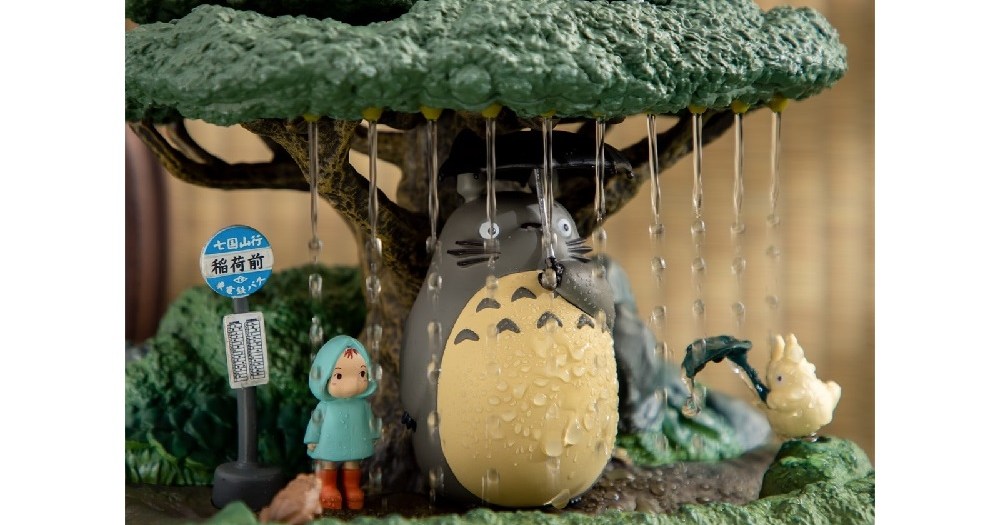 Totoro fountain figurine recreates the sights and sounds of one of anime’s most memorable scenes