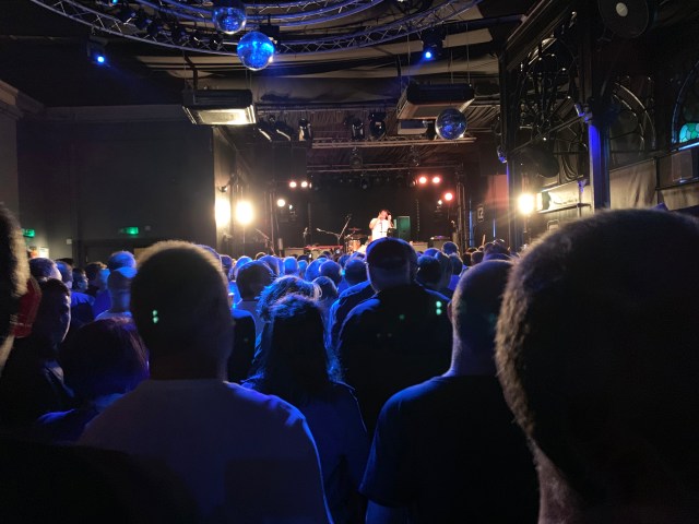 Is it rude to sing along at concerts in Japan? We ask a pro musician for his take