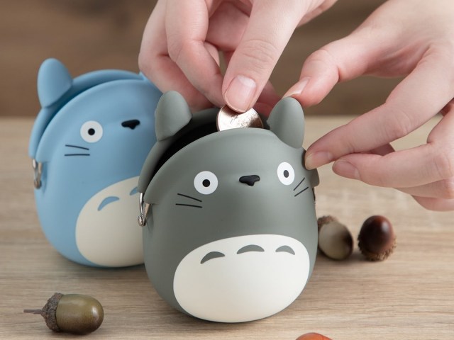 Totoro gamaguchi pouches will hold whatever you want them to, but already captured our heart Totoro gamaguchi pouches will hold whatever you want them to, but already captured our heart