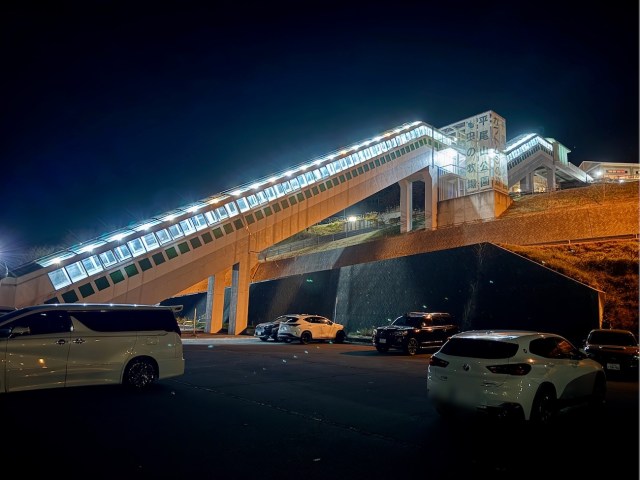 What's at the top of this giant escalator in Japan? | SoraNews24