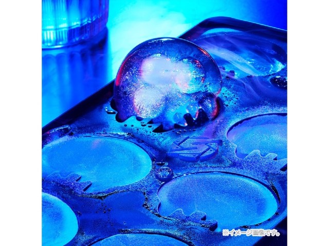 Nintendo releases Metroid-shaped ice cube/cooking tray and Samus arm cannon pillow【Pics】