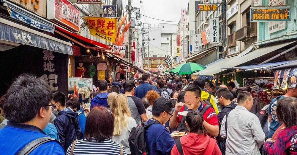 Tokyo’s Tsukiji sushi neighborhood asks tour groups to stay away for the rest of the month