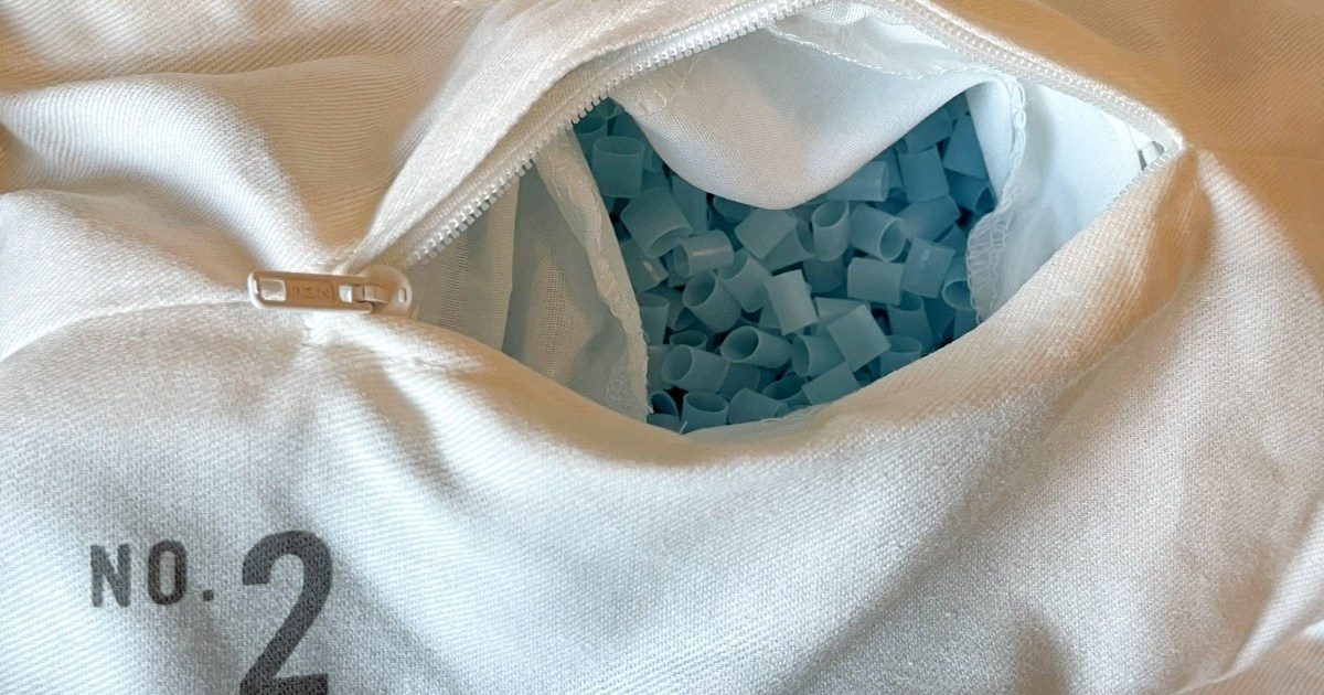 Japan’s got a subscription service for pillows with or without plastic tubes inside